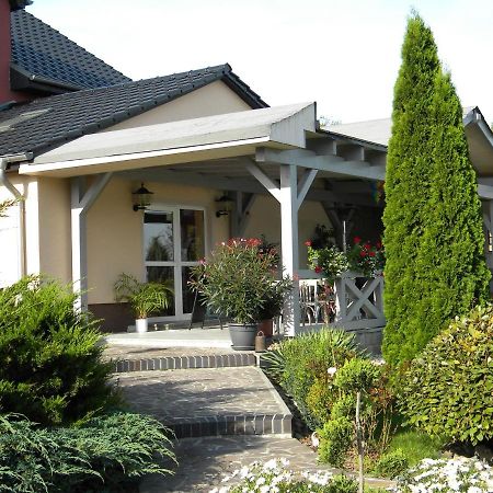 Gasthaus Ela Hotel Dahlewitz  Exterior photo